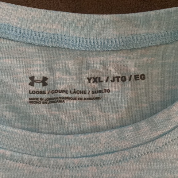Under Armour tee - Picture 3 of 3